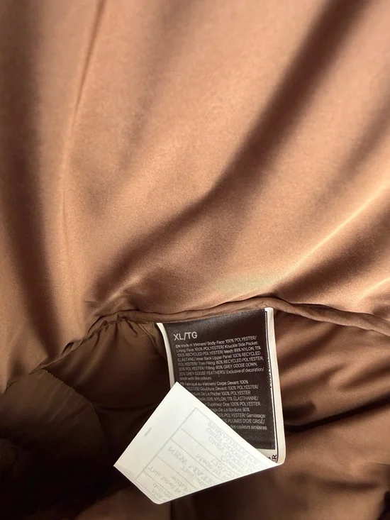 lululemon athletica Men's Quilted Brown Puffer Vest - Picture 4 of 5